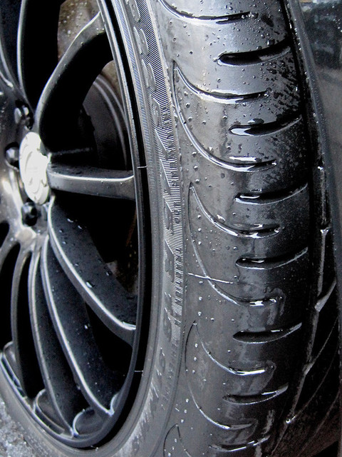 PIRELLI P-ZERO NERO (M+S) 225/45R18のインプレ(その他タイヤ PIRELLI P-ZERO NERO (M+S) 225/45R18のインプレ(その他タイヤ