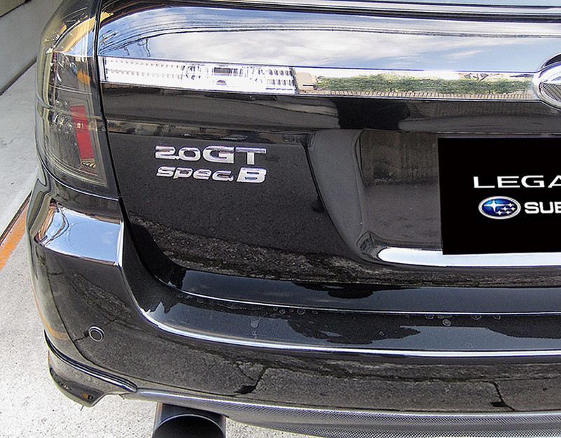 車のエンブレム Legacy Spec Bエンブレムの取り付け 自動車情報局